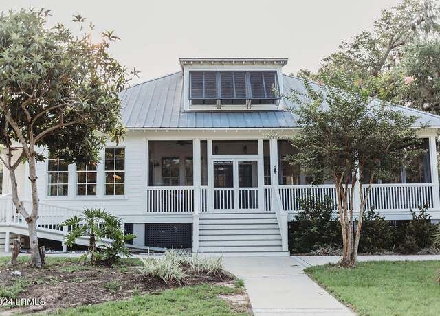 Property at 118 Fort Fremont Rd, St. Helena Island, SC 29920, 3 beds, 2 baths