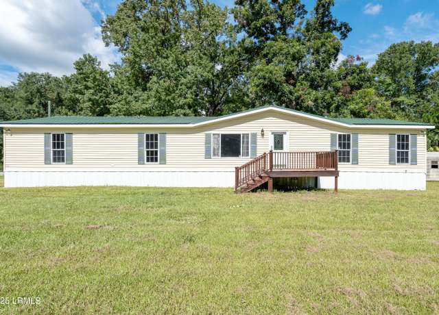 Property at 1611 Carolina Ave Unit A, Beaufort, SC 29906, 4 beds, 2 baths