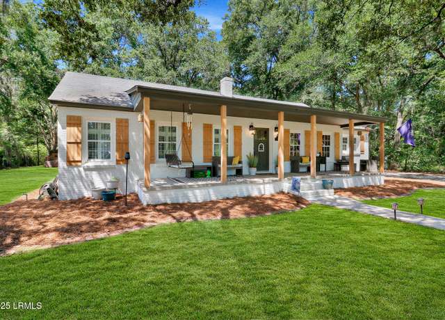 Property at 332 Weathersbee St, Ridgeland, SC 29936, 3 beds, 2 baths