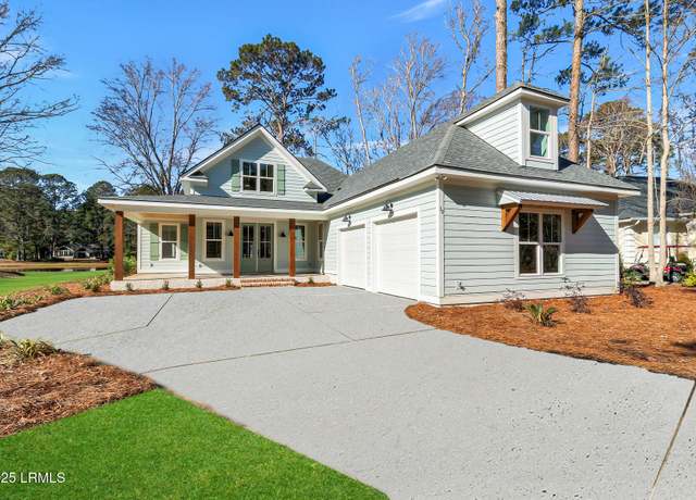 Property at 30 Fairway Dr, Bluffton, SC 29910, 4 beds, 3 baths