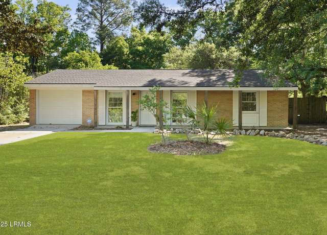 Property at 1005 Hodge Dr, Beaufort, SC 29906, 3 beds, 2 baths