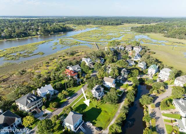 Property at 66 Petigru Dr, Beaufort, SC 29902
