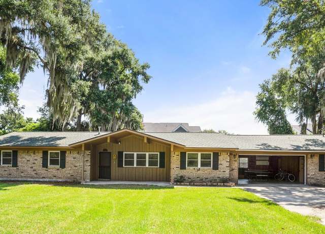 Property at 2525 Azalea Dr, Beaufort, SC 29902, 4 beds, 3 baths