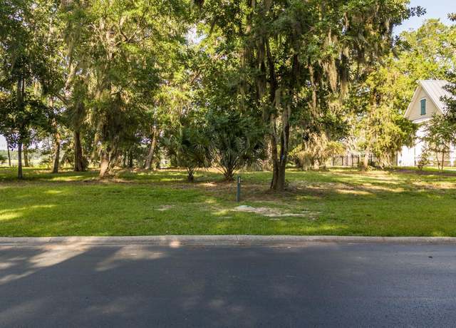 Property at 245 De La Gaye Pt, Beaufort, SC 29902