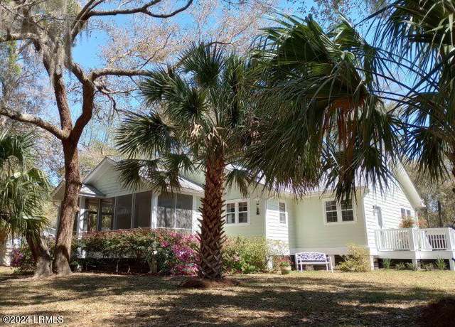 Property at 19 Tucker Ave, Beaufort, SC 29907, 4 beds, 2.5 baths