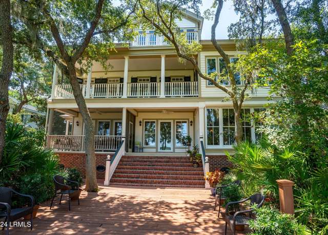 Property at 52 Sheffield Ave, Beaufort, SC 29907, 5 beds, 4 baths