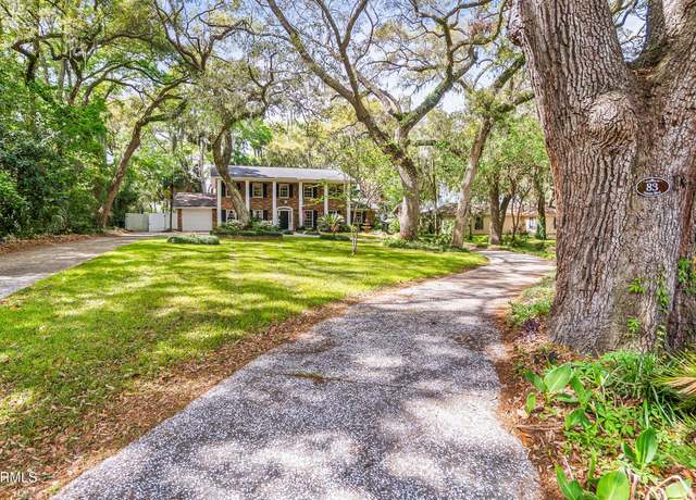Property at 83 Sunset Blvd, Beaufort, SC 29907, 4 beds, 3.5 baths