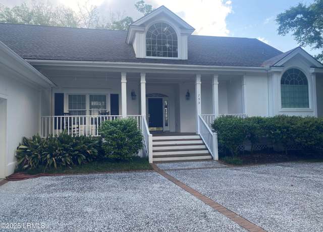 Property at 733 Island Cir E, St. Helena Island, SC 29920, 3 beds, 3 baths