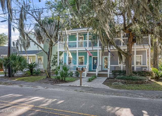 Property at 1522 Old Shell Rd, Port Royal, SC 29935, 3 beds, 2.5 baths