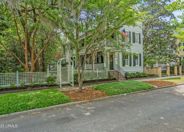 Property at 13 Prescient Ave, Lady's Island, SC 29907, 3 beds, 4.5 baths