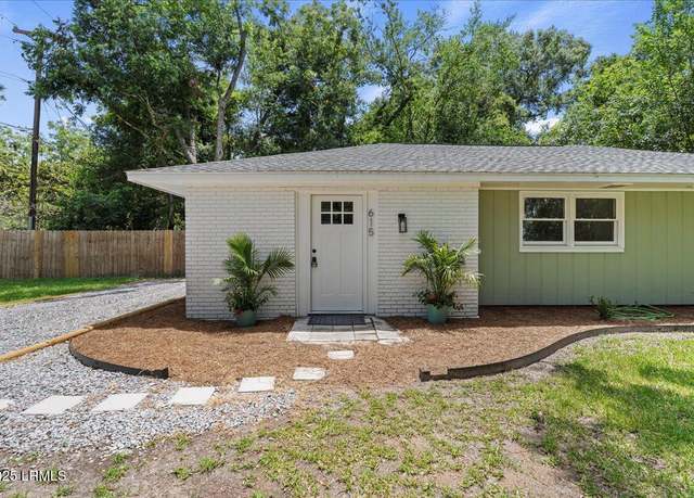 Property at 615 Linton Ln, Beaufort, SC 29902, 3 beds, 2 baths