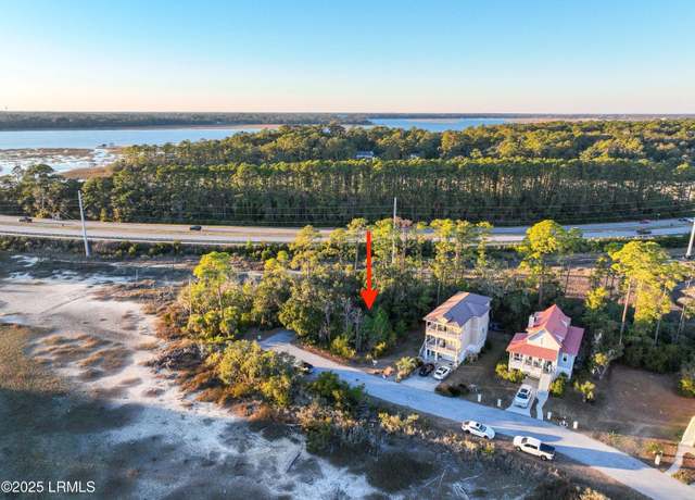 Property at 18 Wilderness Dr W, Beaufort, SC 29907