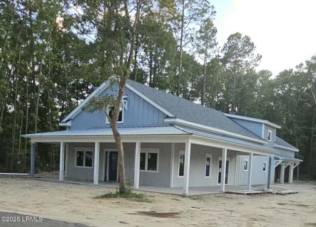 Property at 247 Ingram St, Ridgeland, SC 29936, 3 beds, 3 baths