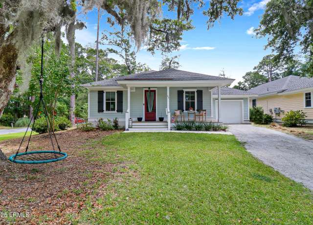 Property at 53 Ladys Walk, Beaufort, SC 29907, 3 beds, 2 baths