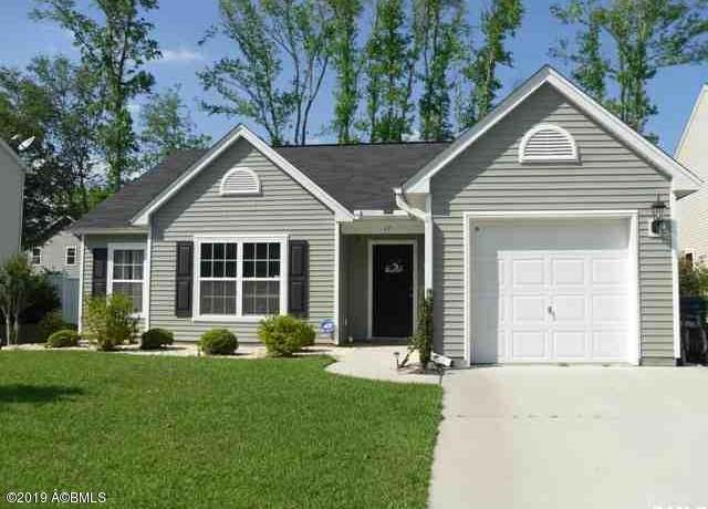 Property at 17 Harbison Pl, Beaufort, SC 29906, 4 beds, 2 baths