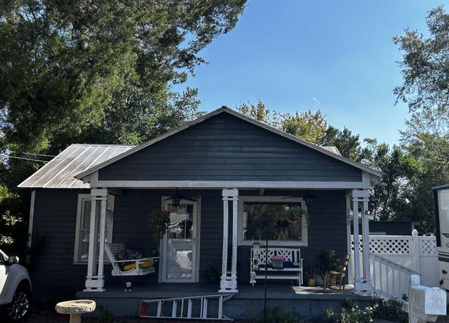 Property at 102 Freeman St, Hampton, SC 29924, 2 beds, 2 baths