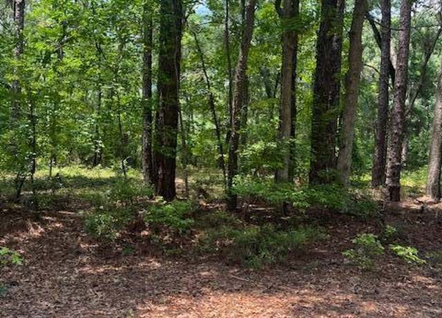 Property at 7 Woods Ln, Beaufort, SC 29907