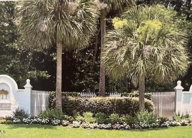 Property at 324 De La Gaye Pt, Beaufort, SC 29902