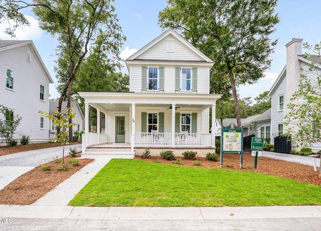 Property at 26 Patina Dr, Beaufort, SC 29907, 3 beds, 3.5 baths