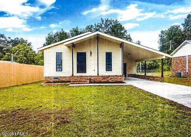 Property at 51 Azalea St, Barnwell, SC 29812, 3 beds, 2 baths