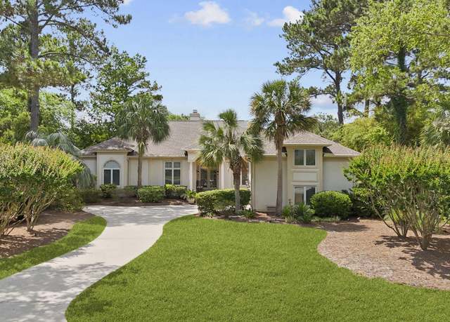 Property at 283 Seabrook Dr, Hilton Head Island, SC 29926, 4 beds, 3.5 baths