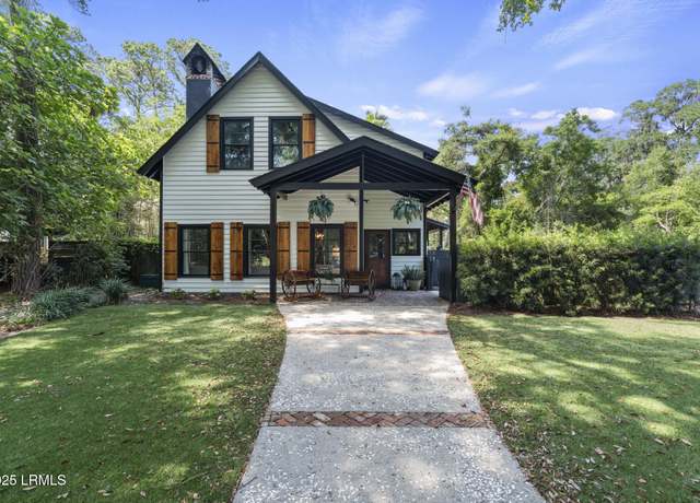 Property at 16 Four Winds Ave, Beaufort, SC 29907, 4 beds, 2.5 baths