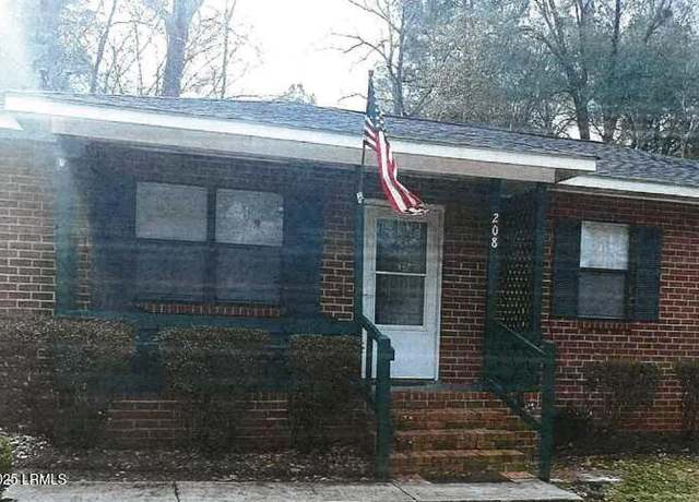 Property at 208 Pine St, Barnwell, SC 29812, 3 beds, 1 bath