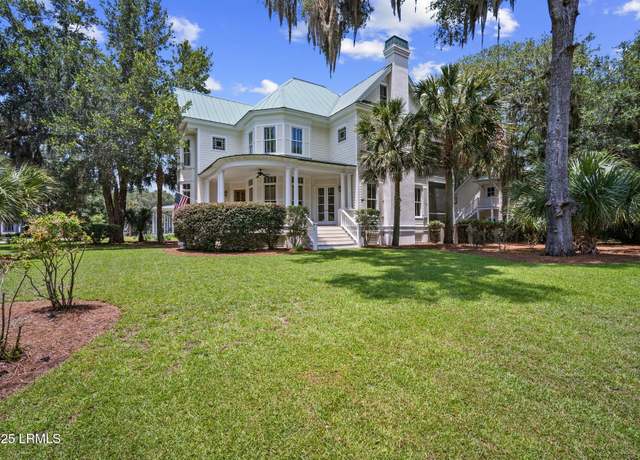 Property at 106 Coosaw Club Dr, Beaufort, SC 29907, 5 beds, 4.5 baths
