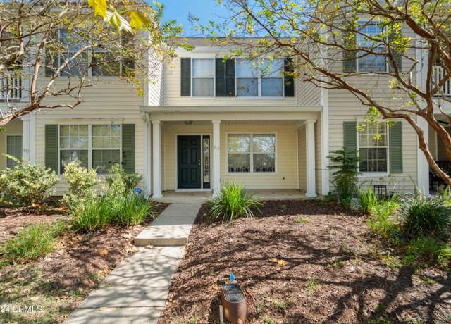 Property at 407 Lake Park Way, Bluffton, SC 29909, 2 beds, 2.5 baths