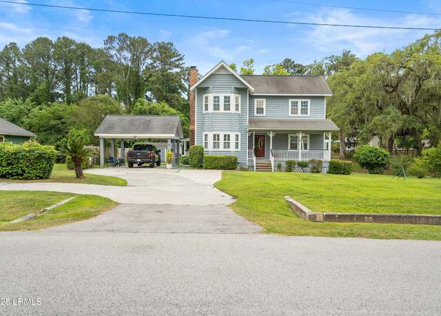 Property at 6050 Vaux Rd, Beaufort, SC 29906, 3 beds, 2.5 baths