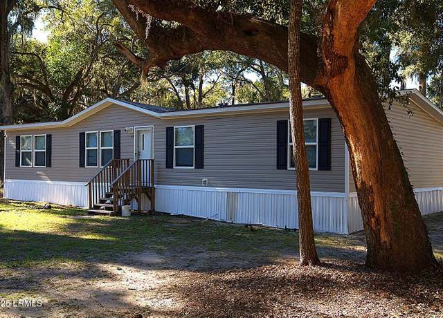 Property at 27 Ruelle Du Belle, Beaufort, SC 29907, 4 beds, 2 baths