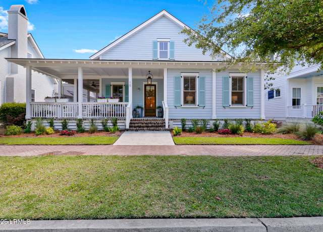 Property at 15 Meadowhawk Rd, Bluffton, SC 29909, 4 beds, 3.5 baths
