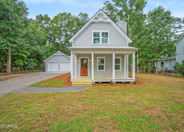 Property at 9 Attaway Ln, Beaufort, SC 29907, 3 beds, 2.5 baths
