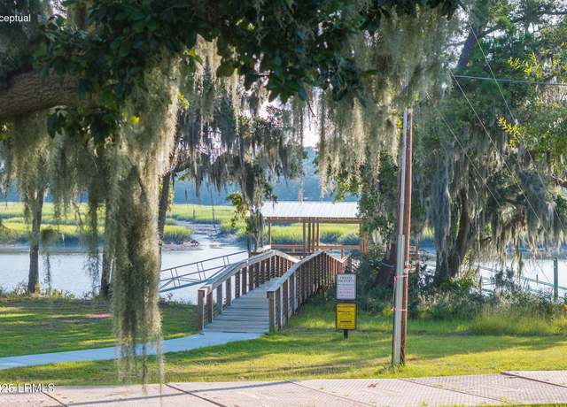 Property at 1207 Egret Landing Dr, Beaufort, SC 29902, 4 beds, 2.5 baths