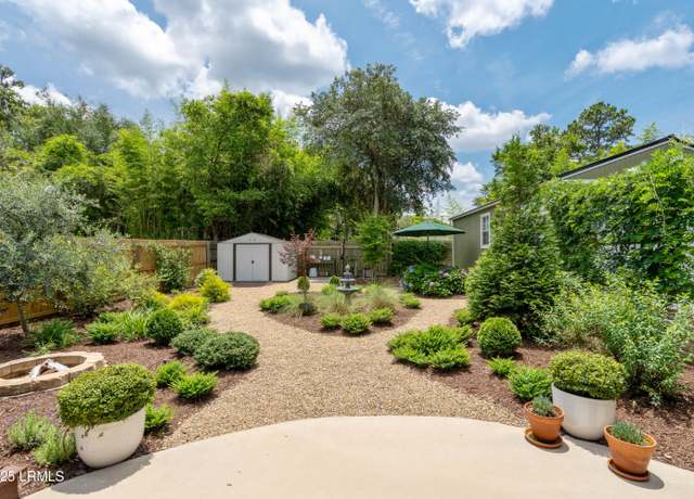 Property at 1806 Oconnell St, Beaufort, SC 29902, 3 beds, 2 baths