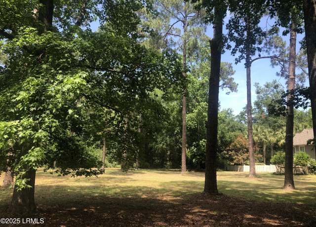 Property at 325 Distant Island Dr, Beaufort, SC 29907