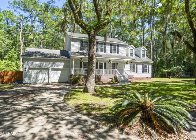 Property at 5 Summer Field Ct, Beaufort, SC 29907, 4 beds, 3.5 baths