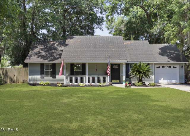 Property at 59 Ardmore Ave, Beaufort, SC 29907, 3 beds, 2 baths