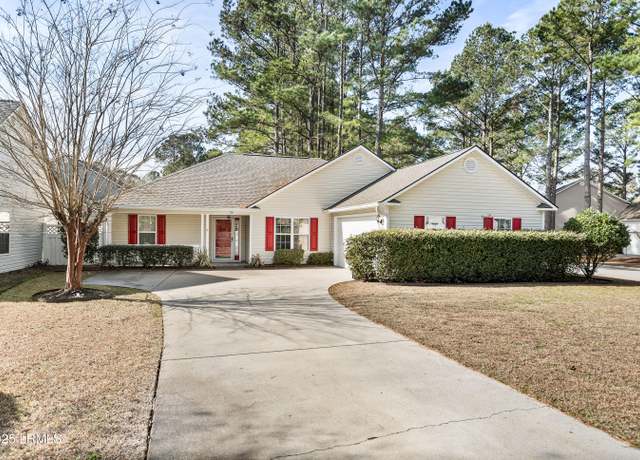 Property at 28 Mayfair Dr, Bluffton, SC 29910, 3 beds, 2 baths