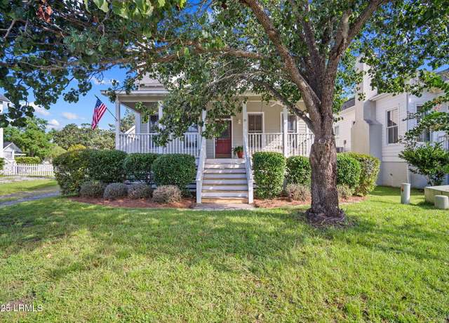 Property at 39 Holbrook Dr, Beaufort, SC 29902, 4 beds, 2.5 baths
