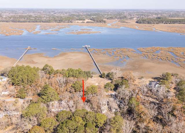 Property at 20 Crystal St, Seabrook, SC 29940
