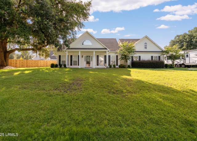 Property at 1007 Mustelidae Rd, Beaufort, SC 29902, 3 beds, 2 baths