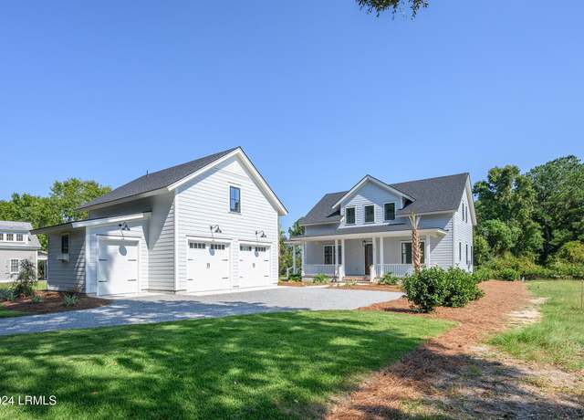 Property at 3 The Horseshoe, Beaufort, SC 29907, 4 beds, 3.5 baths