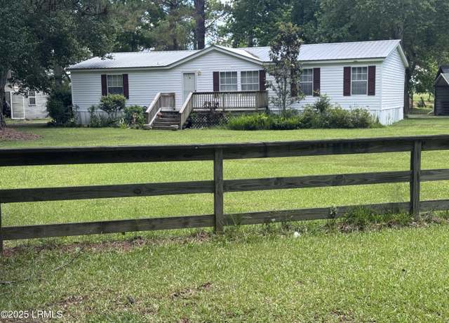 Property at 13 Wee Hope Loop, Walterboro, SC 29488, 3 beds, 2 baths
