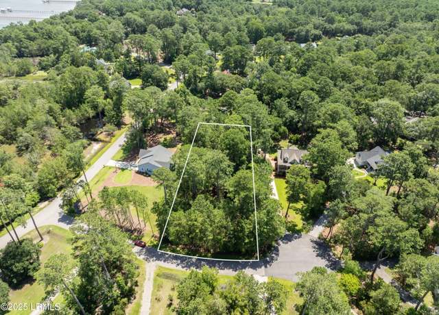 Property at 3 Turnstone Dr S, Beaufort, SC 29907