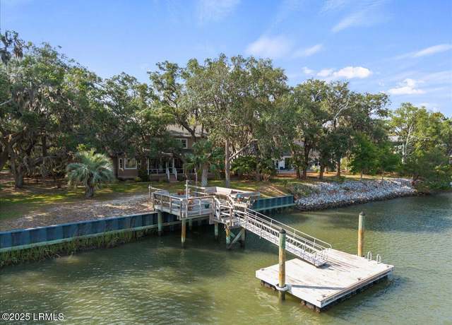 Property at 19 Cameroon Dr, Beaufort, SC 29907, 3 beds, 2.5 baths