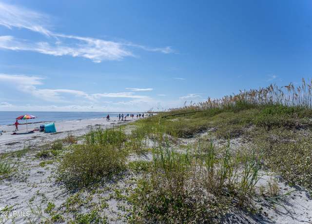 Property at 1 Cedar Reef Dr Unit F206, Harbor Island, SC 29920, 2 beds, 2.5 baths
