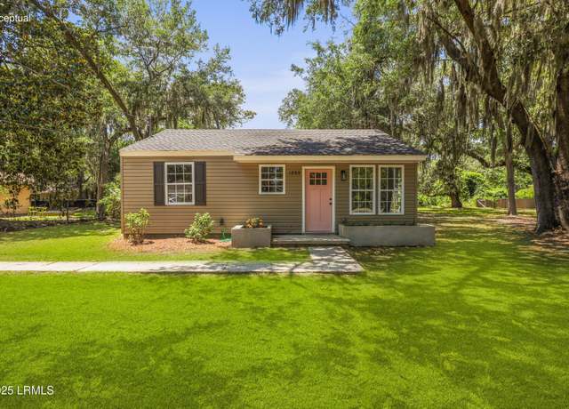 Property at 1809 Battery Park Dr, Port Royal, SC 29935, 2 beds, 1 bath