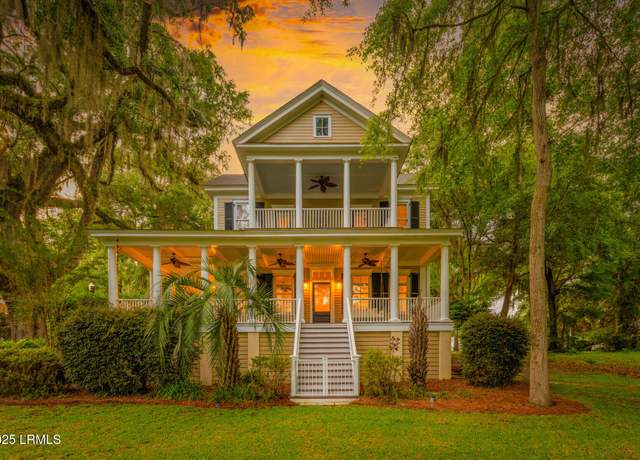 Property at 28 Oak Pond Psge, Beaufort, SC 29906, 4 beds, 3.5 baths