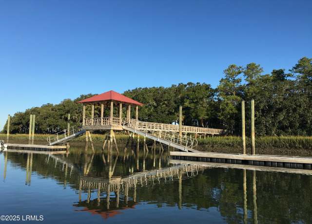 Property at 4 Connies Point Dr, Beaufort, SC 29907